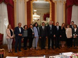 Delegacija Svjetske turističke organizacije kod gradonačelnika Bandića