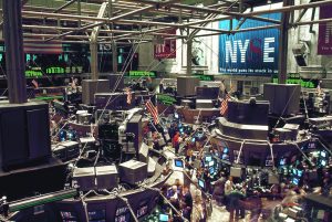 Wall Street na rekordima dok prinosi popuštaju: AI rally ulazi u test zarada